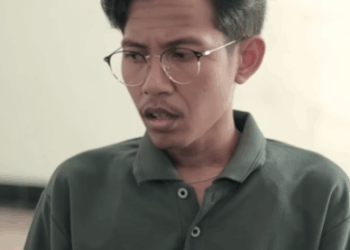 N0309201 PRIA INI BERUBAH JADI WARIA DEMI MENDAPATKAN UANG! Part 2