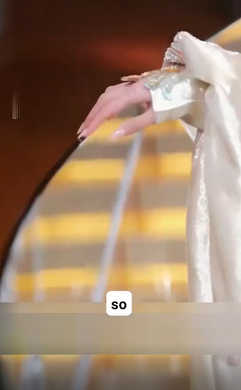 N2608004 Wanita cantik in part 2