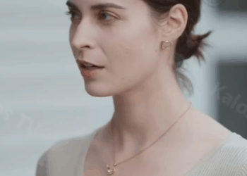 N1110107 My Mom Is the Real Queen part 2