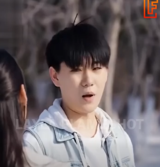 N0910202 Pria tampan ini diberi buku aj4ib oleh seorang wanita, lalu dia bisa mer4mal kejadian yang akan terjadi part 2