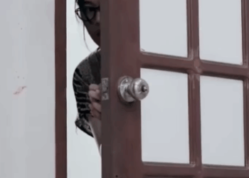 N1310301 Jatuh cinta dengan perampok part 2