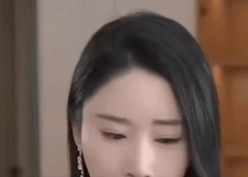 N1510227 Wanita cantik tidak tahu bahwa dia punya anak kembar karena salah satu anaknya dibawa secara diam2 oleh gadis licik part 2