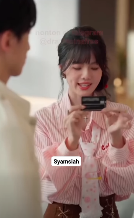 N2110254 Seekor ul4r raks4sa yang tiba2 menyerang hotel part 2