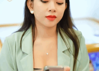 N2610105 Reuni saling Pamer part 2