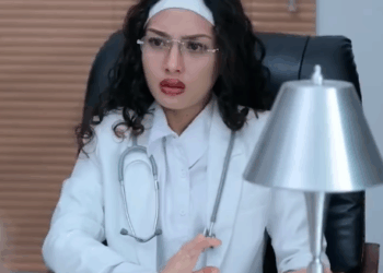 N2610363 SEKELUARGA JATUH CINTA PADA AYAH TIRI, TERNYATA INI ALASANNYA! Part 2