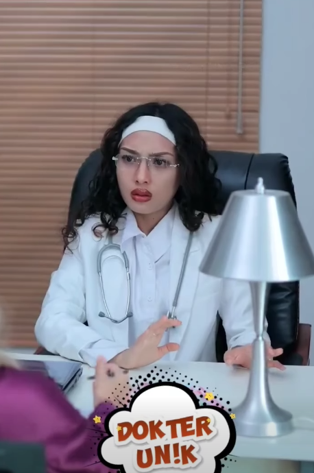 N2610363 SEKELUARGA JATUH CINTA PADA AYAH TIRI, TERNYATA INI ALASANNYA! Part 2