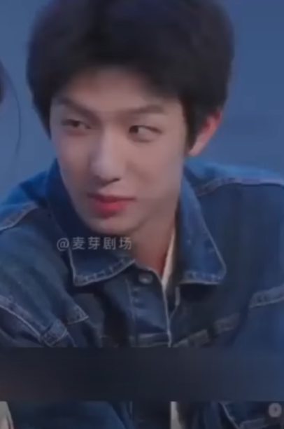 N2910288 Hawa Dingin di Ruang Kerja CEO yang Tersentuh part 2