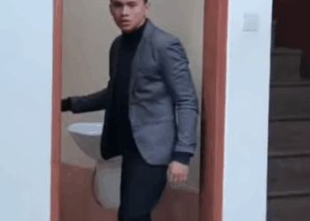 N2910374 Sinta emang ngak bisa kalo di suruh suruh part 2