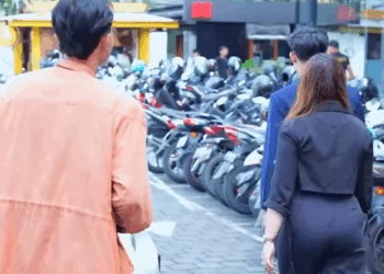 N0611144 Didunia ini tidak ada orang yang kelaparan,,hanya ada orang yang malas part 2