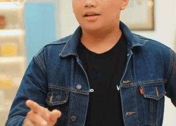 N0611029 Seorang ibu bisa membesarkan anak,,tetapi anak belum tentu bisa merawat seorang ibu part 2