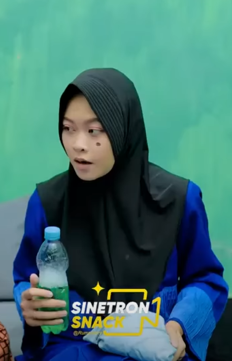 N2010087 Gadis ini diancam agar mau melayani om om hidung belang part 2