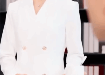 N1011211 Bos Kaya Jatuh Cinta pada Rival Bisnisnya Sendiri! Part 2