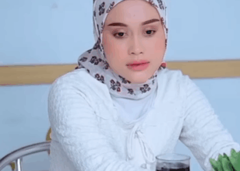 N1011169 Kepercayaan dalam rumah tangga hancur seketika karena perbuatan suami selingkuh part 2