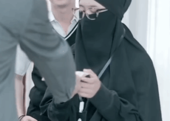 N1111172 EP1 Gak perlu waktu lama untuk mengetahui siapa pembunuh gurunya! Part 2