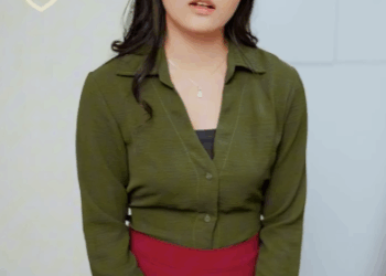 N1411207 Di Balik Senyum Penjual Kopi part 2