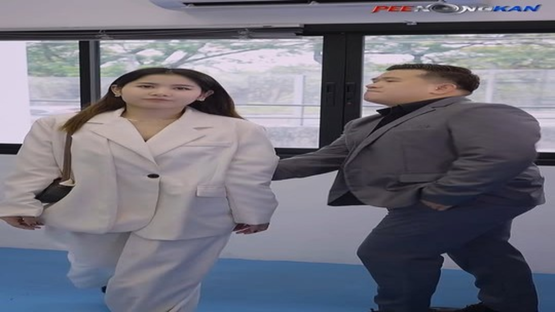 Full Video : N2009225_ผ วสารเลวพาช เข าบ าน แถมไล เม ยไปม อะไรก บผ ชายคนอ น งานน เม ยต อง (4).mp4 | ชีวิต