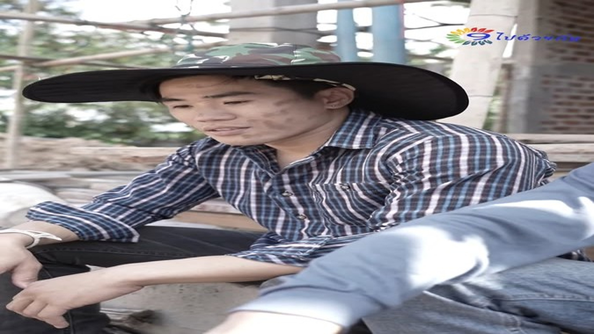 Full Video : N2709299_ผ ชายคนน ค อใคร อย ๆข บรถคนอ นไปซะง น !.mp4 | ชีวิต